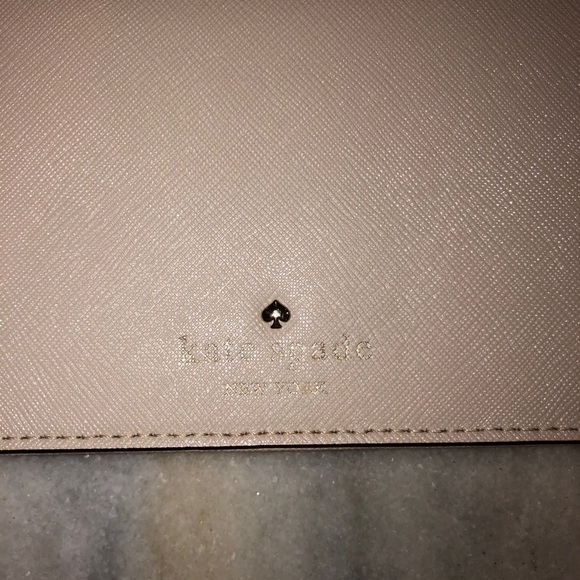 Kate Spade Wallet - Picture 6 of 8
